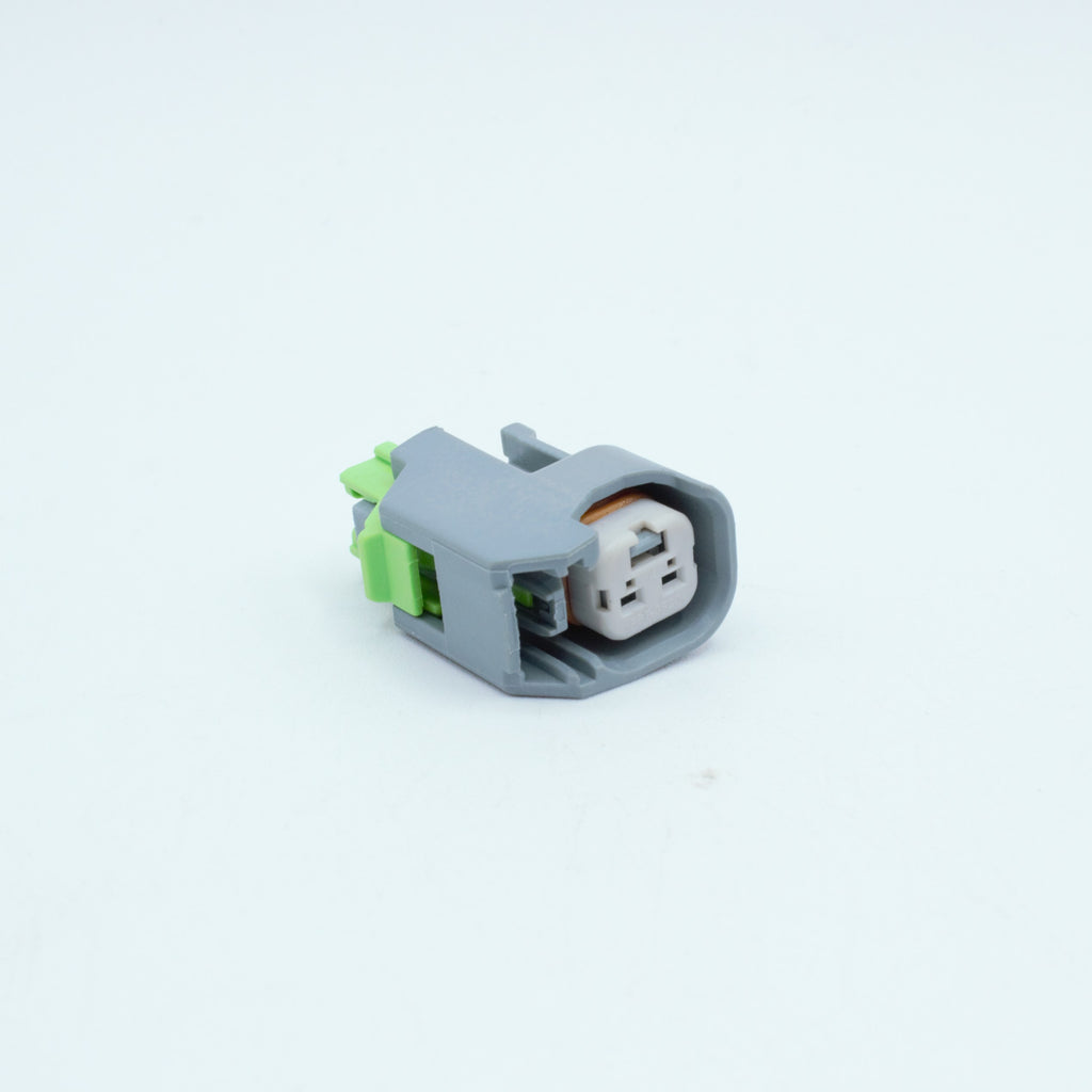 GM LS injector connector for EV6 USCAR type injectors.
Grey with a white TPA and a green TPA. Made by Delphi GT150 series 2 pin way terminal, sealed
Set comes with terminals and seals
can be used with most OEM and aftermarket USCAR injectors
avaliable as a set of 4,6 or 8